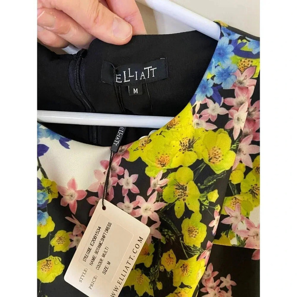 Elliatt NWT Botanic Shift Dress Sold Out On Revolve Mini Dress Florals Medium - Picture 8 of 15